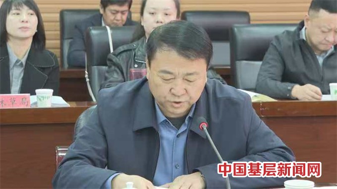 乌苏市举行招商引资签约仪式暨项目建设推进会议